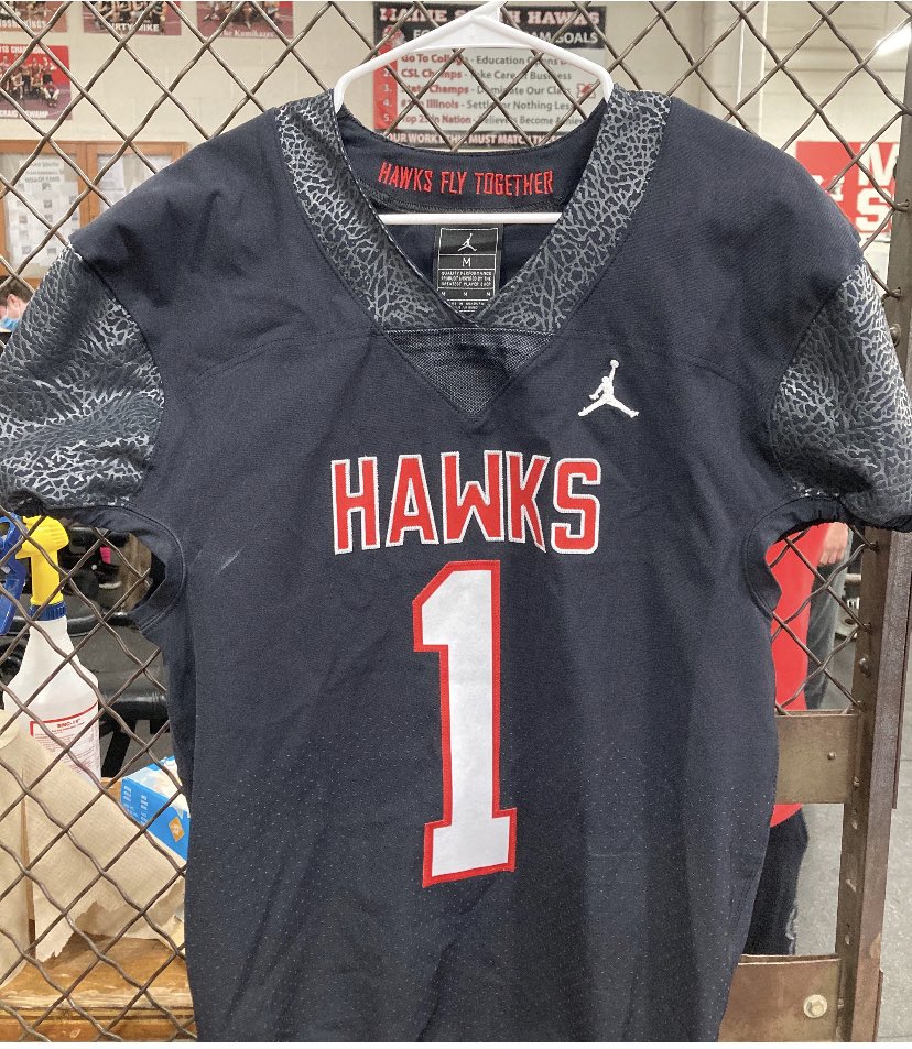 Hawks Football unveiling their new uniforms last night! 🔥🔥🔥 Huge shoutout to ⁦<a href="/usnikefootball/">Nike Football</a>⁩ as Maine South represents one of their 40 High Schools in the US!  ⁦<a href="/Maine_South/">Maine South HS</a>⁩ ⁦<a href="/Nike/">Nike</a>⁩ ⁦<a href="/Jumpman23/">Jordan</a>⁩

#hawksflytogether ⁦
#JUMPMAN