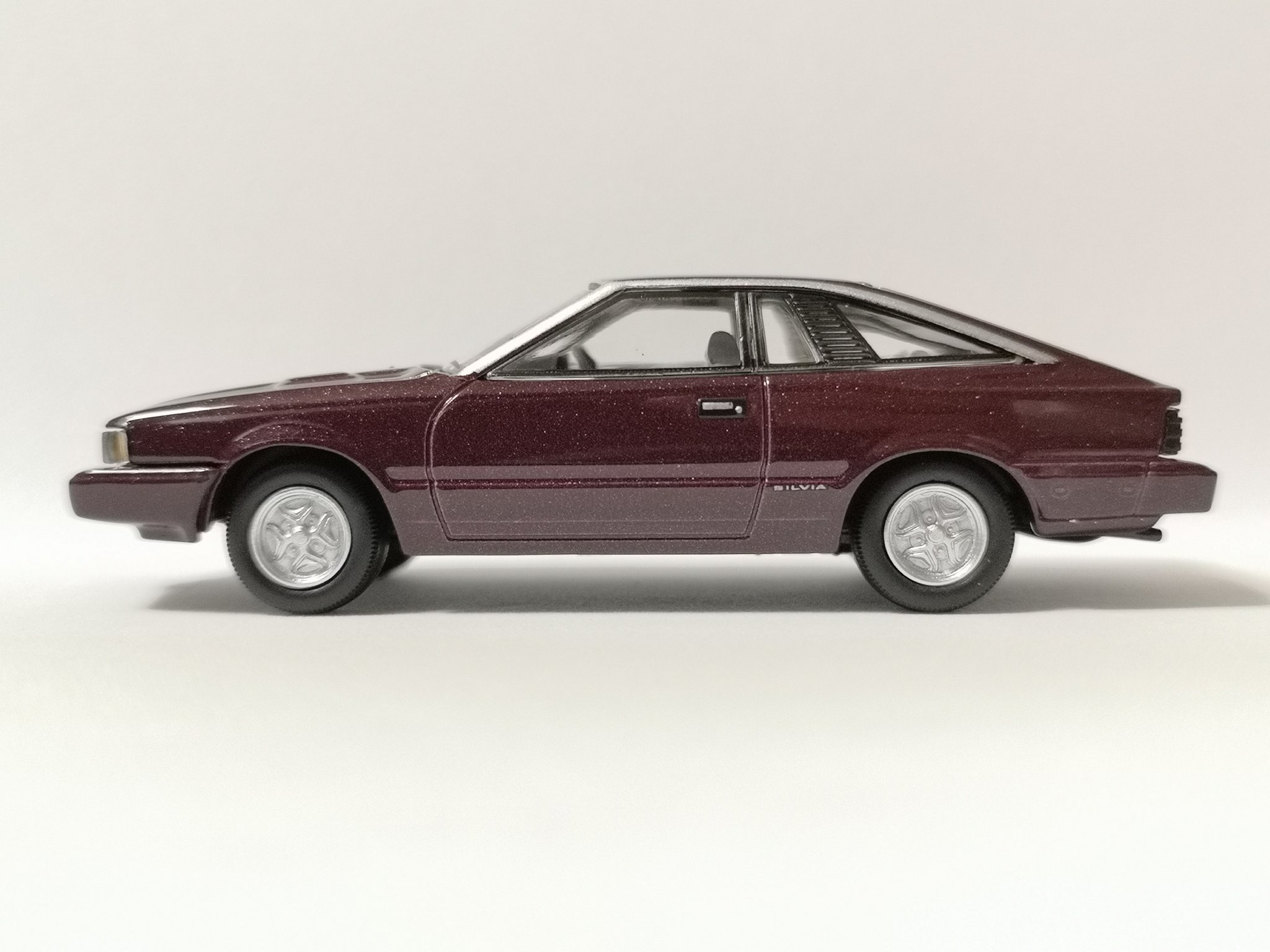 トミカリミテッドヴィンテージ ネオ　 日産シルビアハッチバック 2色セット Amazon | トミカリミテッドヴィンテージ ネオ 1/64 LV-N210a