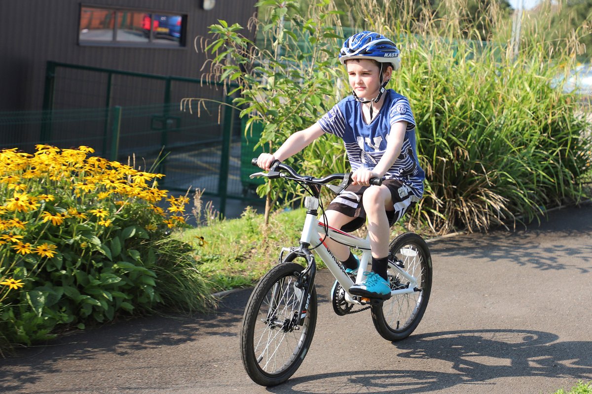 TamesideCouncil's tweet photo. Why not join Sustran’s Bike to School Week competition?
Simply share your videos, photos & messages from the week & say why you love to or want to cycle to school
Follow @Sustrans using #SustransWin for your chance to take home an exciting prize
#BikeToSchoolWeek https://t.co/3VZMEuV13w