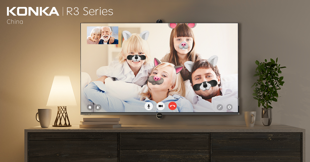 KONKA_Global's tweet image. Add more fun to your family video chat with KONKA R3. Its pop-up camera can capture smiling faces and you can add funny AR filters to make every moment come alive.
#KONKALife #KONKAHome