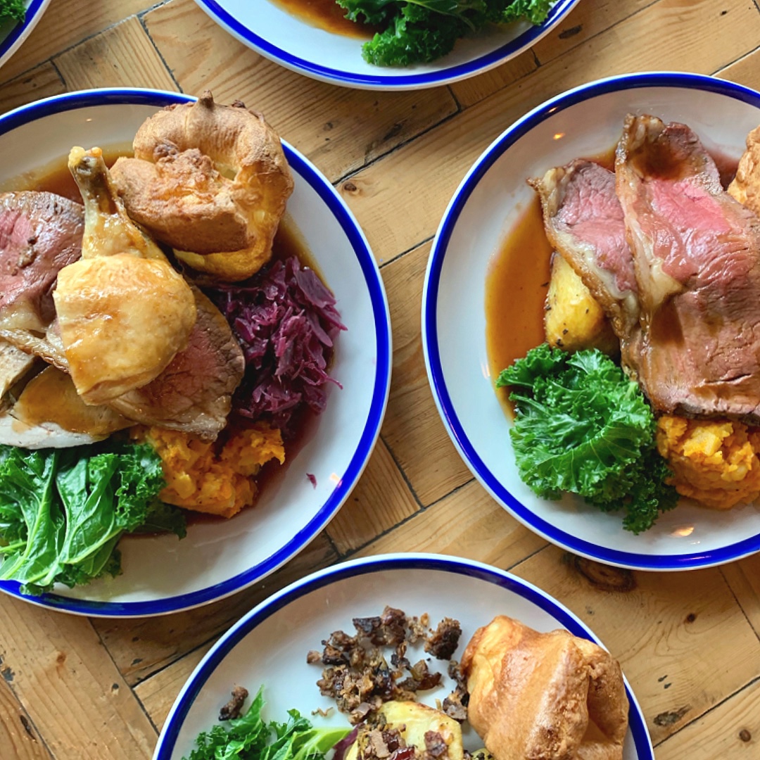 You’re only 2 days away from a roast dinner, you can do it!
Serving them up from 12 on Sunday, booking via website ✌️ 
#kelseyhouse #beckenham #roastdinner #sundayroasts