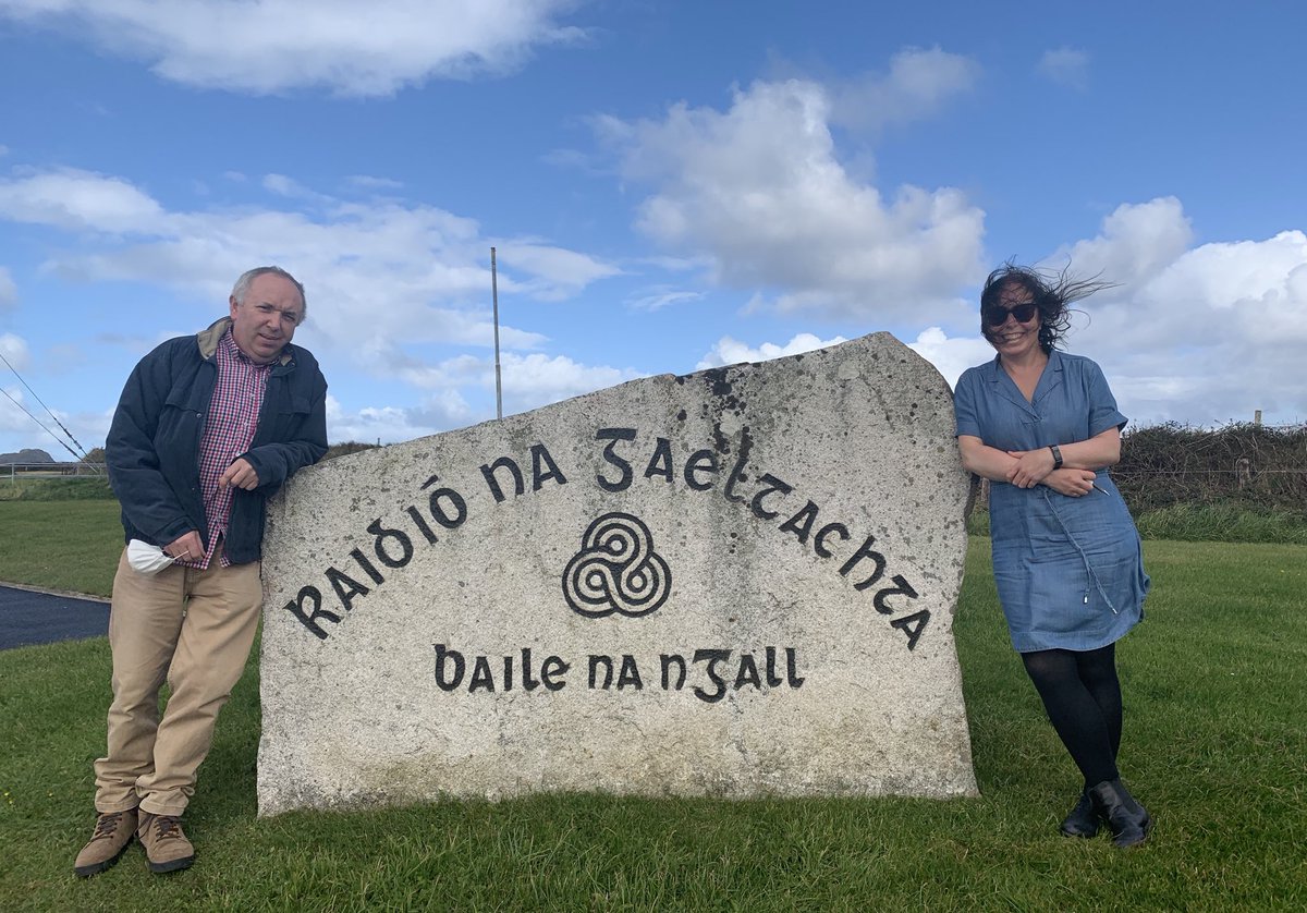 Saol ó Dheas RnaG (@saolodheas) on Twitter photo Ní bheidh <a href="/dinglefoodfest/">Dingle Food Festival</a> ar bun i mbliana ach cuirfidh Séamus Mac Gearailt ó Mhicilín Muc agus Muireann Nic Ghiolla Ruaidh ó <a href="/DingleCookeryS/">Dingle Cookery School</a> uisce lenár bhfiacla <a href="/saolodheas/">Saol ó Dheas RnaG</a> inniu. Ní bheidh <a href="/dinglefoodfest/">Dingle Food Festival</a> ar bun i mbliana ach cuirfidh Séamus Mac Gearailt ó Mhicilín Muc agus Muireann Nic Ghiolla Ruaidh ó <a href="/DingleCookeryS/">Dingle Cookery School</a> uisce lenár bhfiacla <a href="/saolodheas/">Saol ó Dheas RnaG</a> inniu.