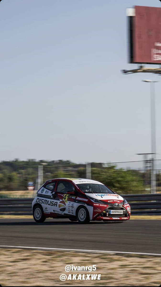 Otro finde semana más!!! Esta vez nos toca carrera de resistencia de 8 horas en la que lo daremos todo para llevar al equipo a lo más alto!!💪