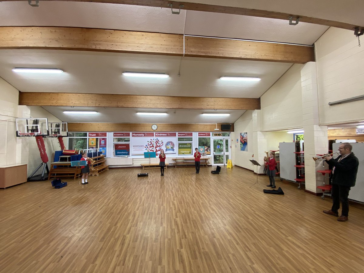 woodthorpeji's tweet image. It’s great to see our (socially distanced) brass lessons returning to Woodthorpe! Great to have you back Mr Fisher! 🎺🎼🎷 @SFE_MS
