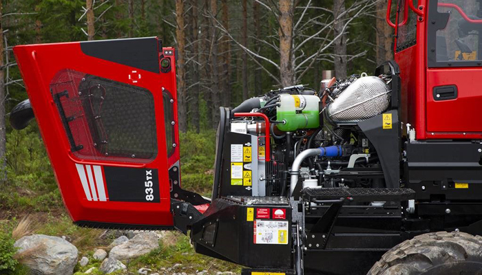 IFI_news's tweet image. Komatsu Forest 825TX, 835TX and 845 models are all upgraded with a Stage V diesel engine... bit.ly/33nB3GP #forestry #AdBluesystem #forwarder #thinningmachine #bogieLift #IFI_NEWS #ifi_mag