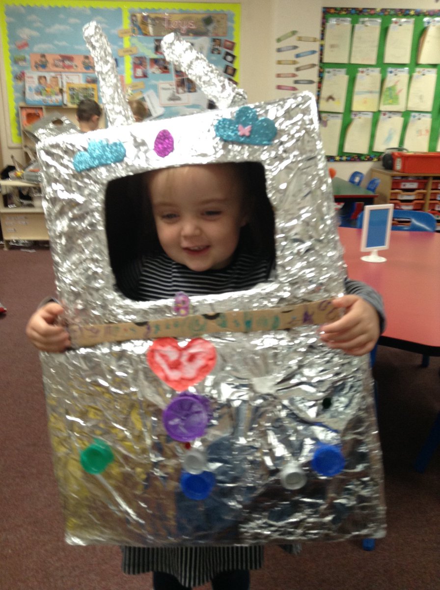 lowerhalstowsch's tweet image. Rockin’ Robots in Rowan Class for Numbots launch day! #numbots #mathsiscool