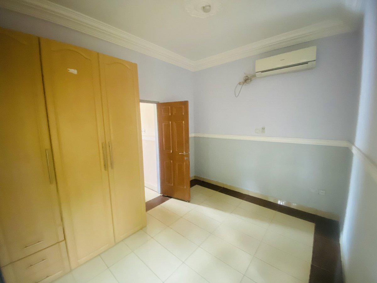 comfortzone23's tweet image. Nice 1 Bedroom flat for rent located at Utako 
Air conditioners 
Generator 
Pop finishing 
Rent:1.5m(service charge inclusive)
☎️:07069699542