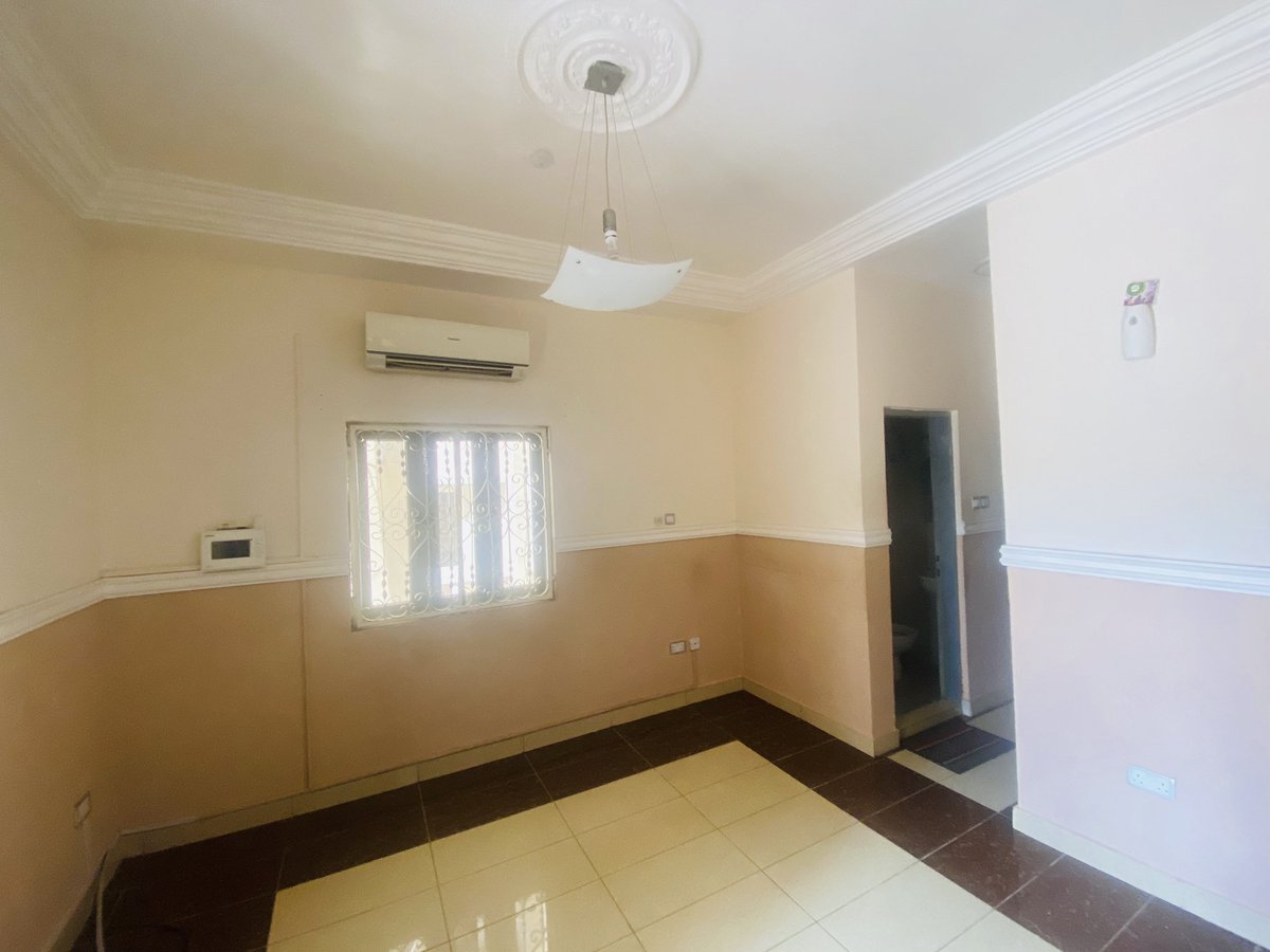 comfortzone23's tweet image. Nice 1 Bedroom flat for rent located at Utako 
Air conditioners 
Generator 
Pop finishing 
Rent:1.5m(service charge inclusive)
☎️:07069699542