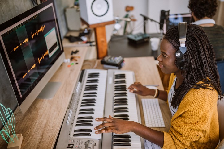 Announcing the winners of the 2020 NAfME Electronic Music Composition Competition! Congratulations to all these students. Listen now to their work: ow.ly/jo3150BFYbq #musiceducation #composition