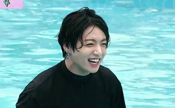 Don't you love it when jungkook smiles brightly with his adorable nose scruch?