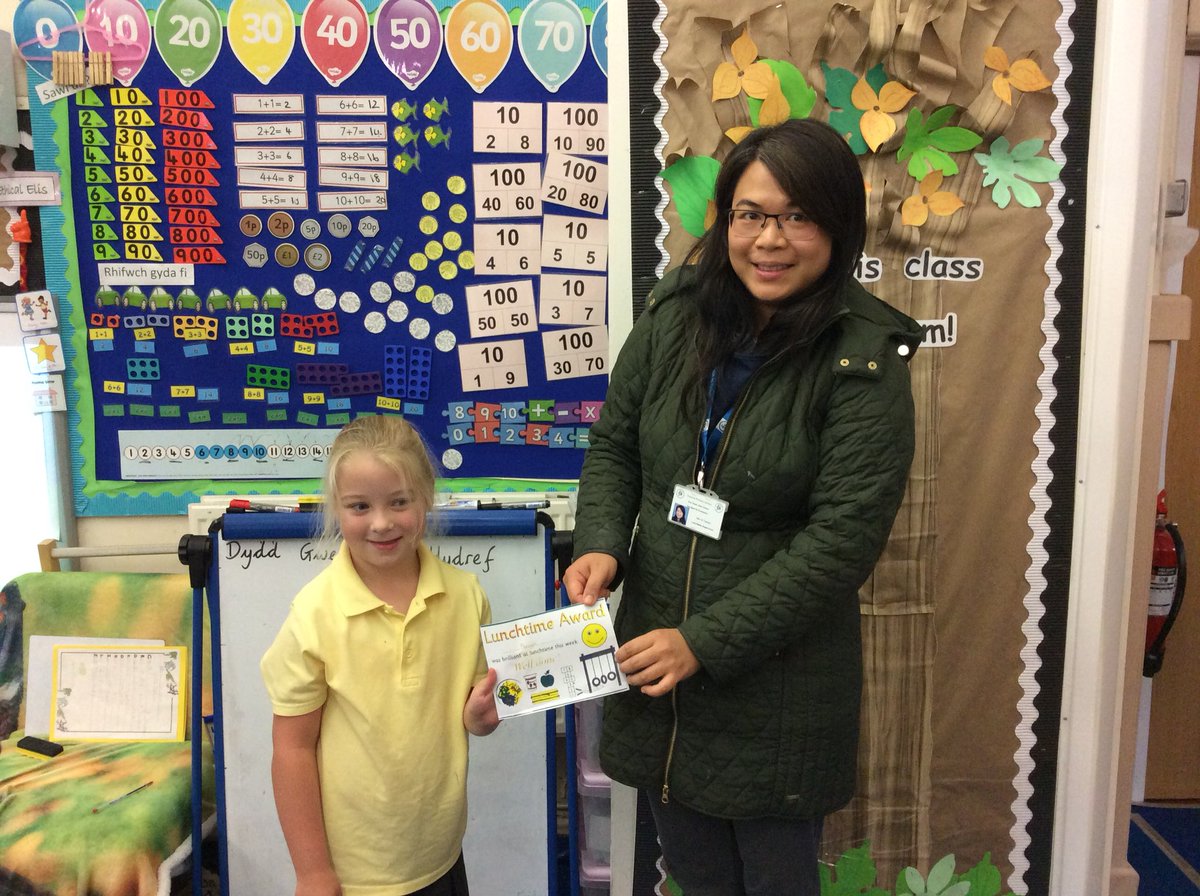 FPSCardiffCity's tweet image. Our lunchtime award winners! Great behaviour at lunch both of you. #settinganexample. @SharonPascoe123 @fcwpa