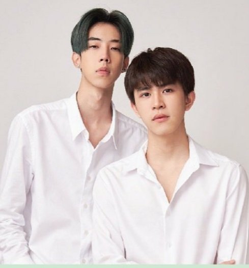 AsmodeusLust666's tweet image. งานไฟไหม้จริงเเหละ555 เเต่ใดๆคือชอบรูปอ่ะ 🍀🌻 เขินความเหมือนเชิ้ตขาวคู่กันจังเลยย 🐉🐺