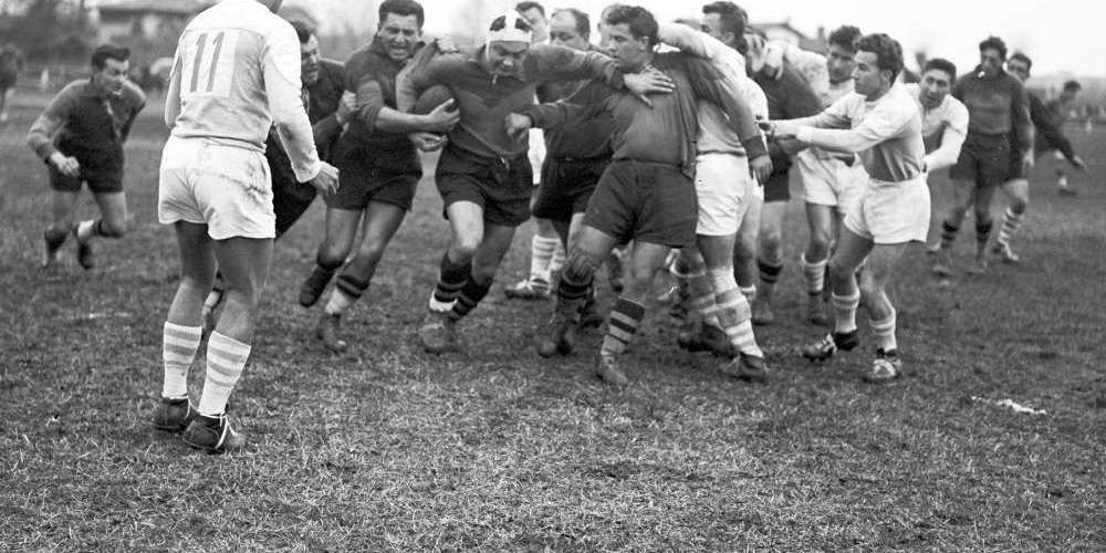 SOArchives's tweet image. 🏉 #LONGFORMAT- Le #rugbyàXIII est un sport phare d’avant-guerre en Lot-et-Garonne et en Gironde, le rugby à XIII a bien vécu jusque dans les années 1950 en France. Tour d’horizon d’une discipline dont le souvenir reste vif dans la région. [Premium 🔑]
sudouest.fr/2020/09/29/le-…