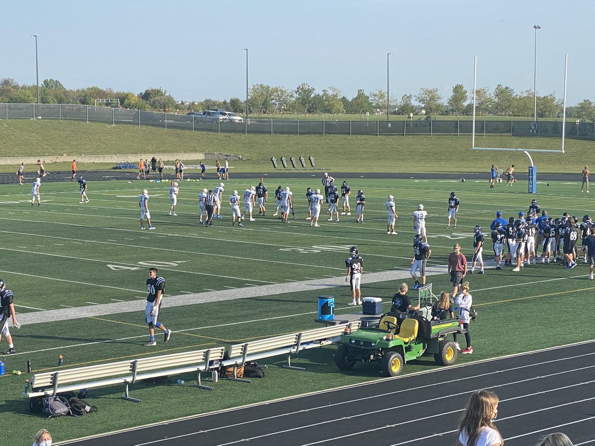 DJKDuBOmaha's tweet photo. With new schedule I must continue to take advantage of these times even if it’s just a half! Go #24 playing that TE spot! #23Sept #BetterMe #Football🏉 #GotPride #GoTitansGo #Growth #EXCUSESorRESULTS #FITfam #1dayATaTIME #LIFEstyleBLOGGER #WednesdayWisdom #inspireDAILY #HEALTH https://t.co/0HluY09MMq