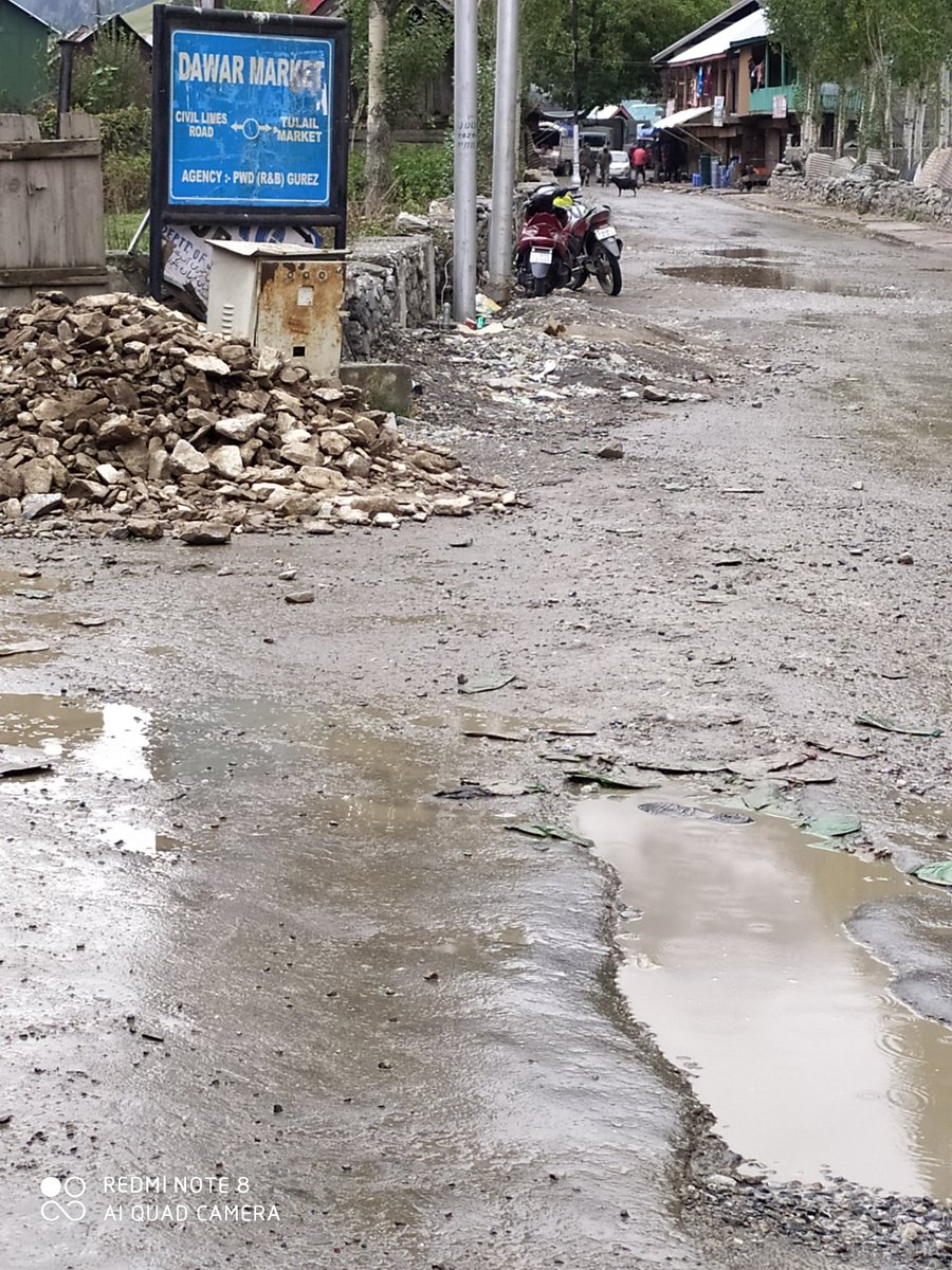 Samoonirshad2's tweet photo. Welcome to historic chowk Dawer Gurez as 3rd B2v in progress! Shame for R&amp;B gurez .@GuftarAhmedCh @ZahidParwaz @ShowkatChodhary @Arshadlone16 @DardNawazdard @MirHamidullah7 @umarkhankhadim @DDCBandipora @BROindia https://t.co/yEi1pNde0o