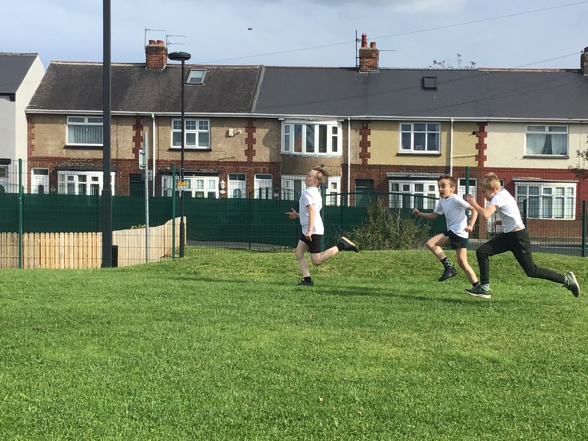 JGPSPE's tweet photo. Despite no XC with other schools this year, we had great fun at our intra-school Y6 XC, yesterday @collsport20 @jesmond_gardens @YourSchoolGames https://t.co/91xvD7mYc9