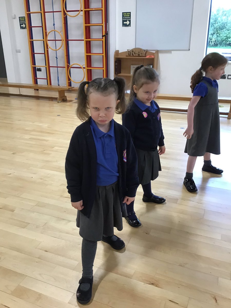 halebank_sch's tweet photo. Friday fun in drama with @actheatreco 
#gettingintocharacter https://t.co/eU9Texb906