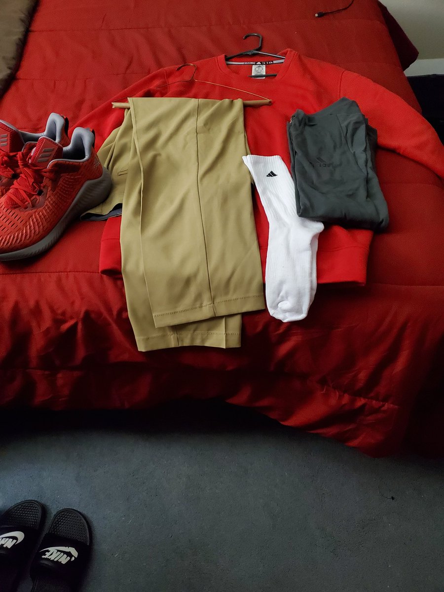CoachStrong_MAA's tweet photo. Game day ready. Feel like I'm about to strap on the pads again. #codered #preplife #3strip https://t.co/tNKQcJr4fb