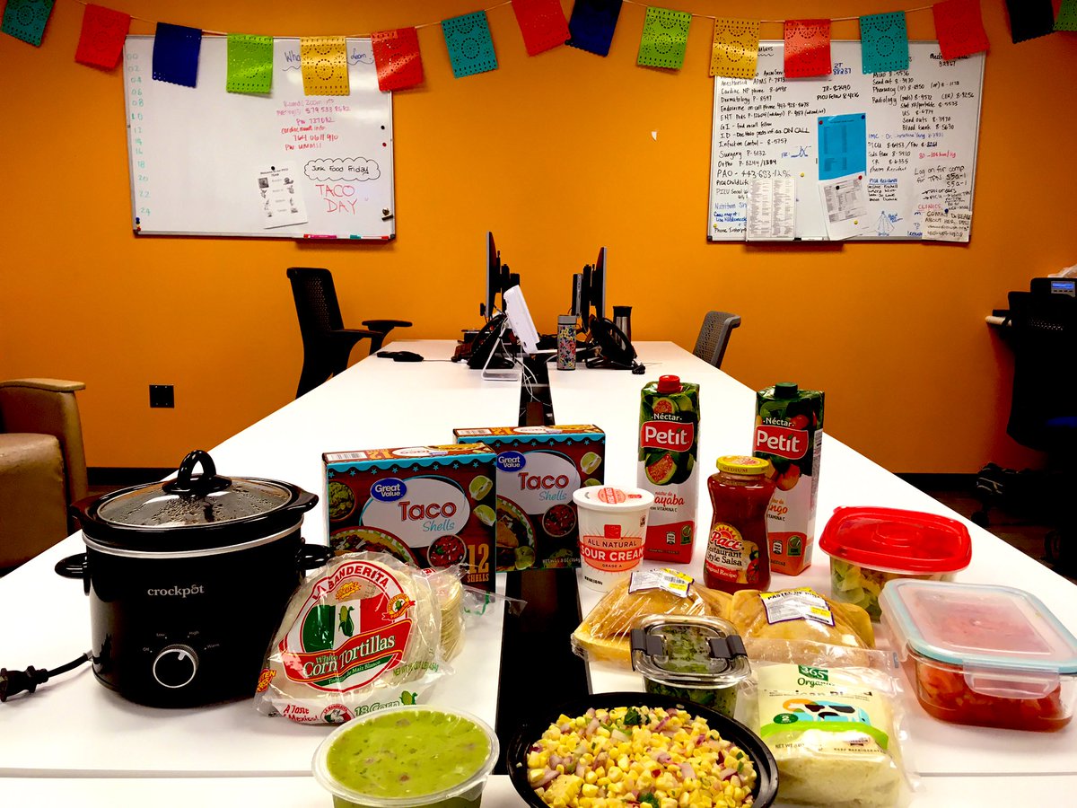 today’s Friday theme in the #PedsICU is taco day!! 😋🌮<a href="/PICUFellows_UMD/">UMaryland PICU Fellows</a>