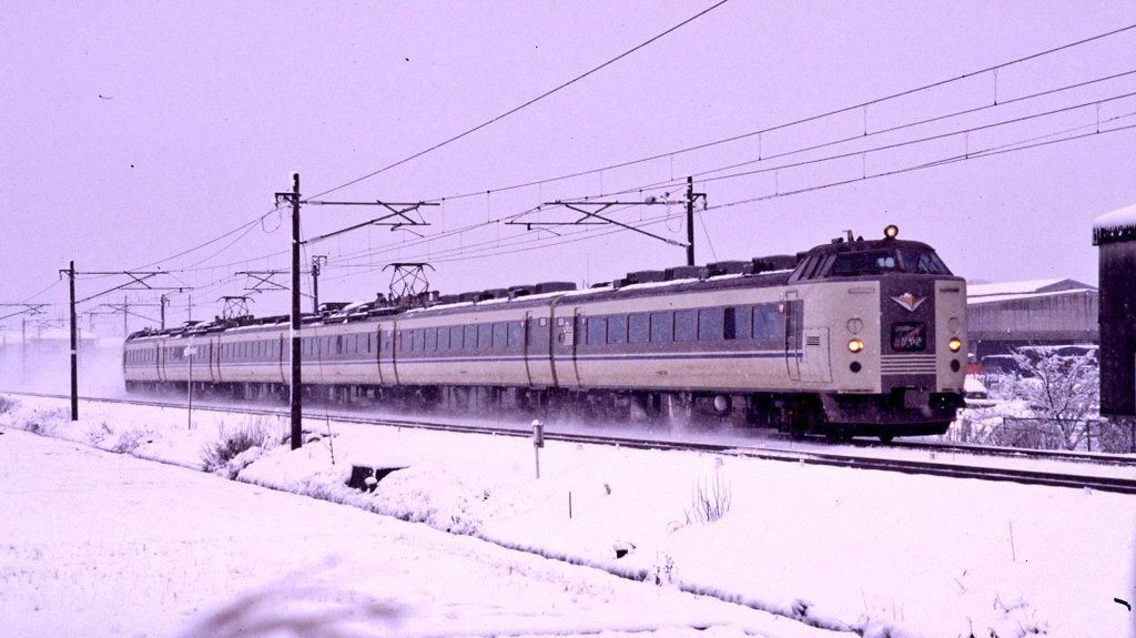 485系 はくたか色