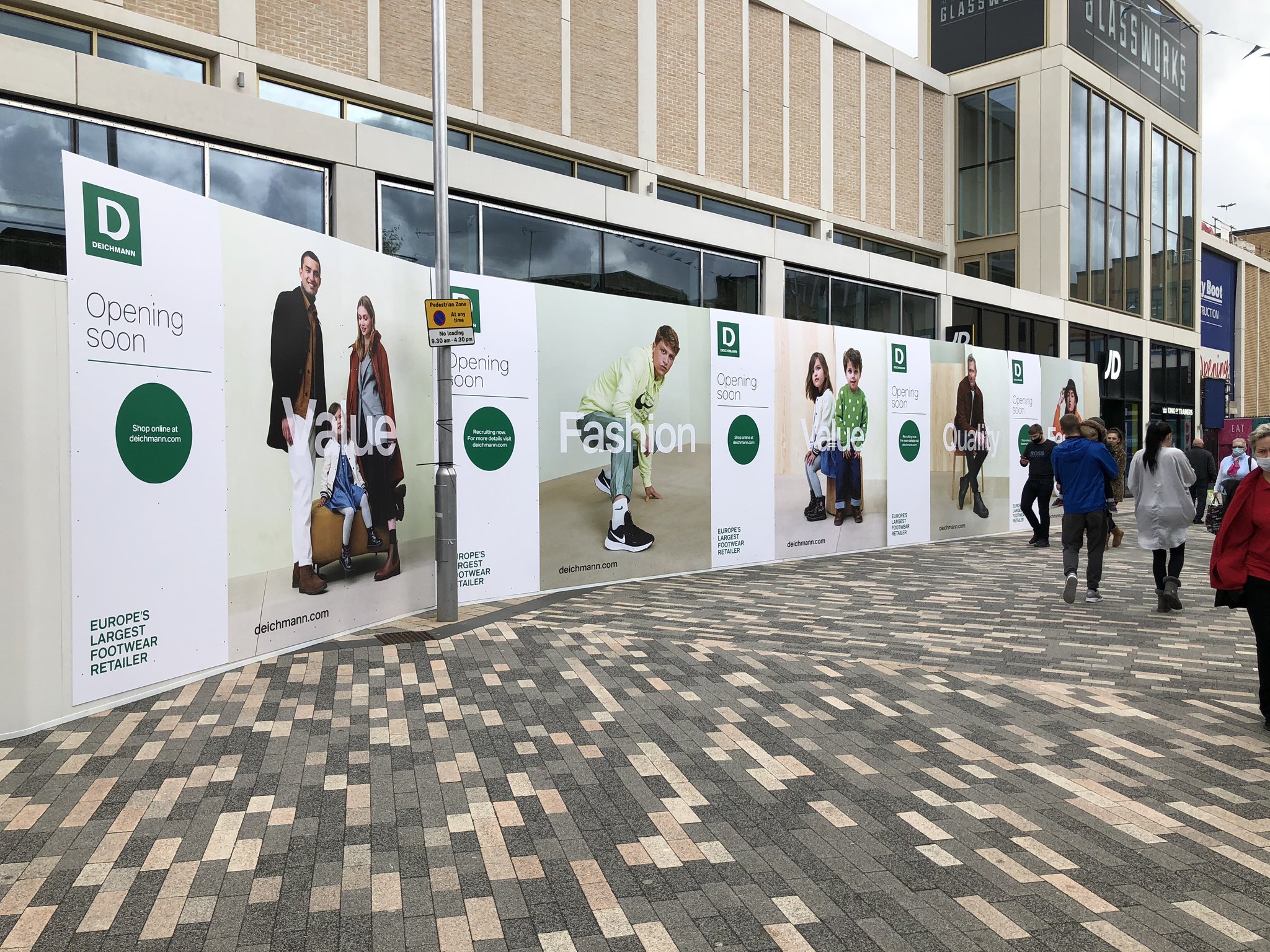 Sarah Norman on Twitter: "Good to see the work on getting our new Deichmann store ready to open is underway. Another vote of confidence in @BarnsleyCouncil @TGWBarnsley / Twitter