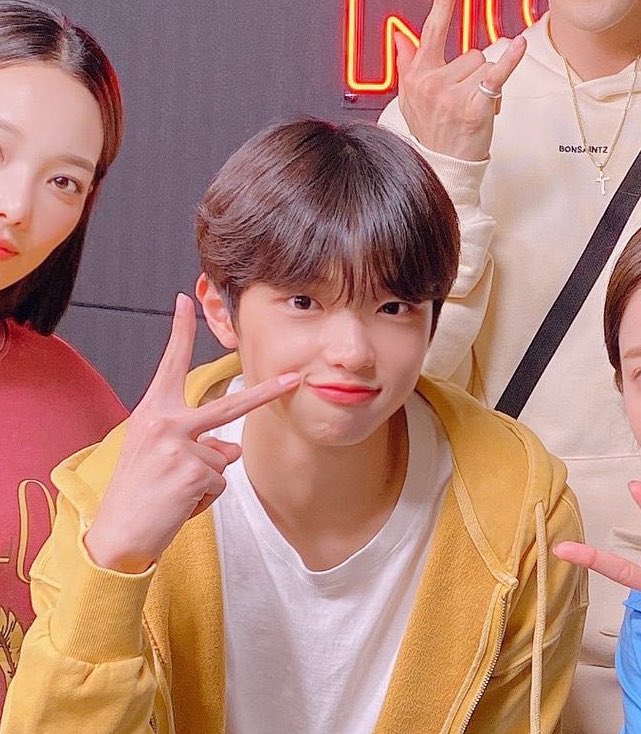 dongpyotype's tweet photo. 너무 예뻐서 눈물 한바가지 흘리는중 ••• https://t.co/QuC6wO1jhF