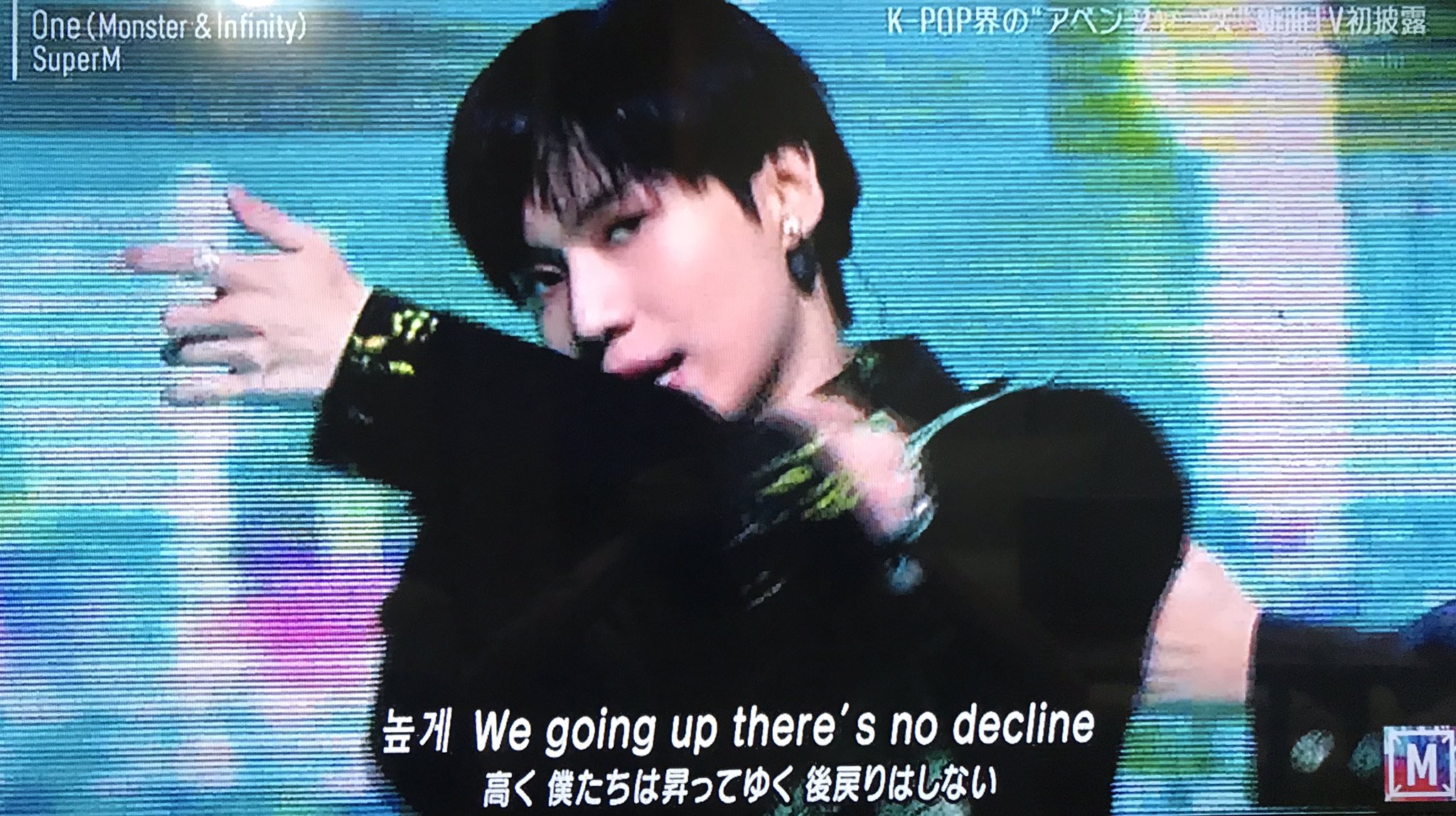 しょこ쇼코 Mステ に出ていた黒髪イケメンは Shineeのテミンといいます マイケルジャクソンの蘇りと称されるパフォーマンスと 優しくキュートな人柄とのギャップに ぜひ心ゆくまで沼落ちしてください 定期宣伝 Supermの黒髪の人 Superm