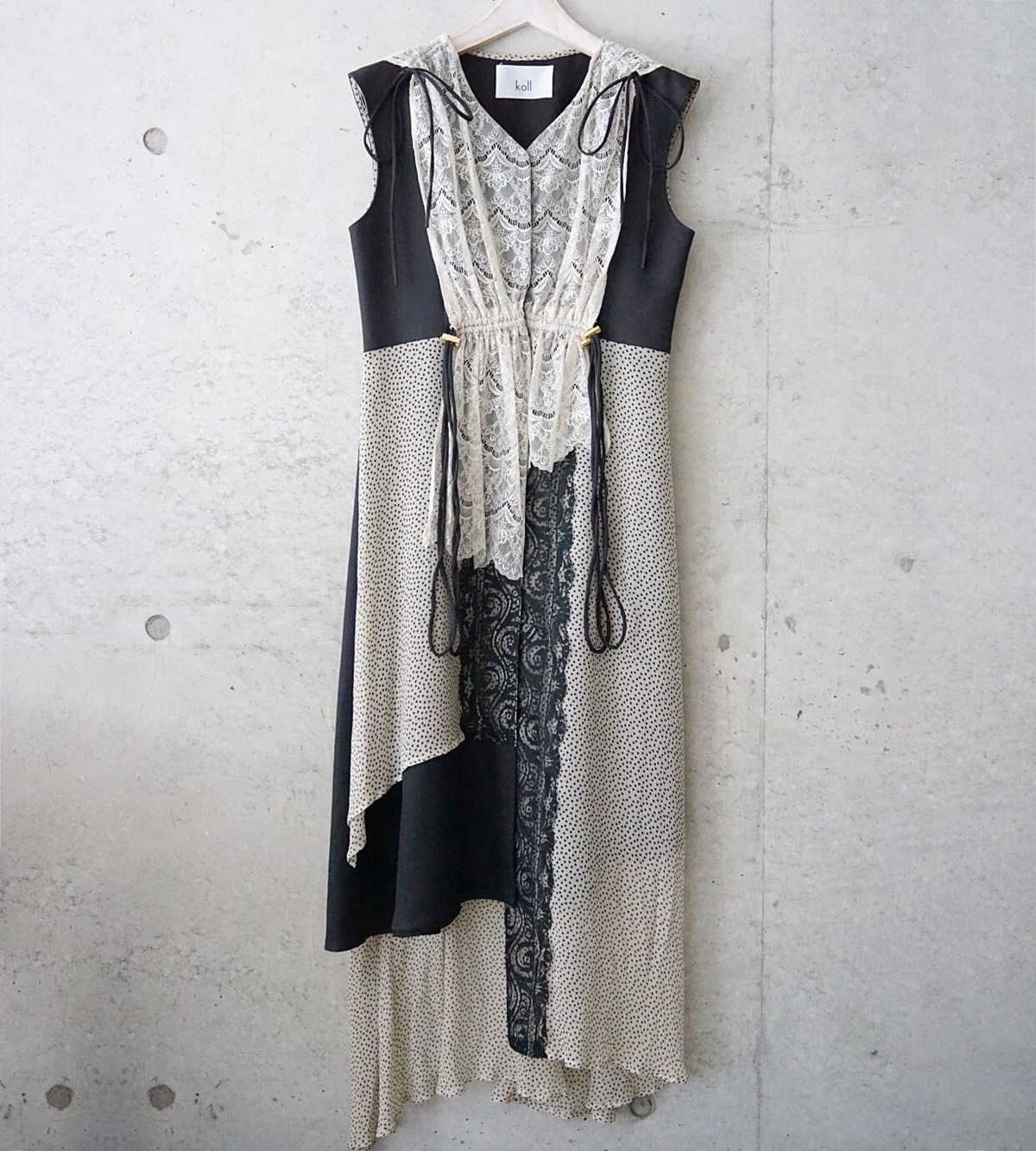 Fashion Express 上白石萌音 さん衣装 10 2 Mステ 本日放送の Mステ で ハッピーエンド を歌っていた時に上白石萌音さんが着用していた衣装はこちら レースやドット柄の生地をアシンメトリーに