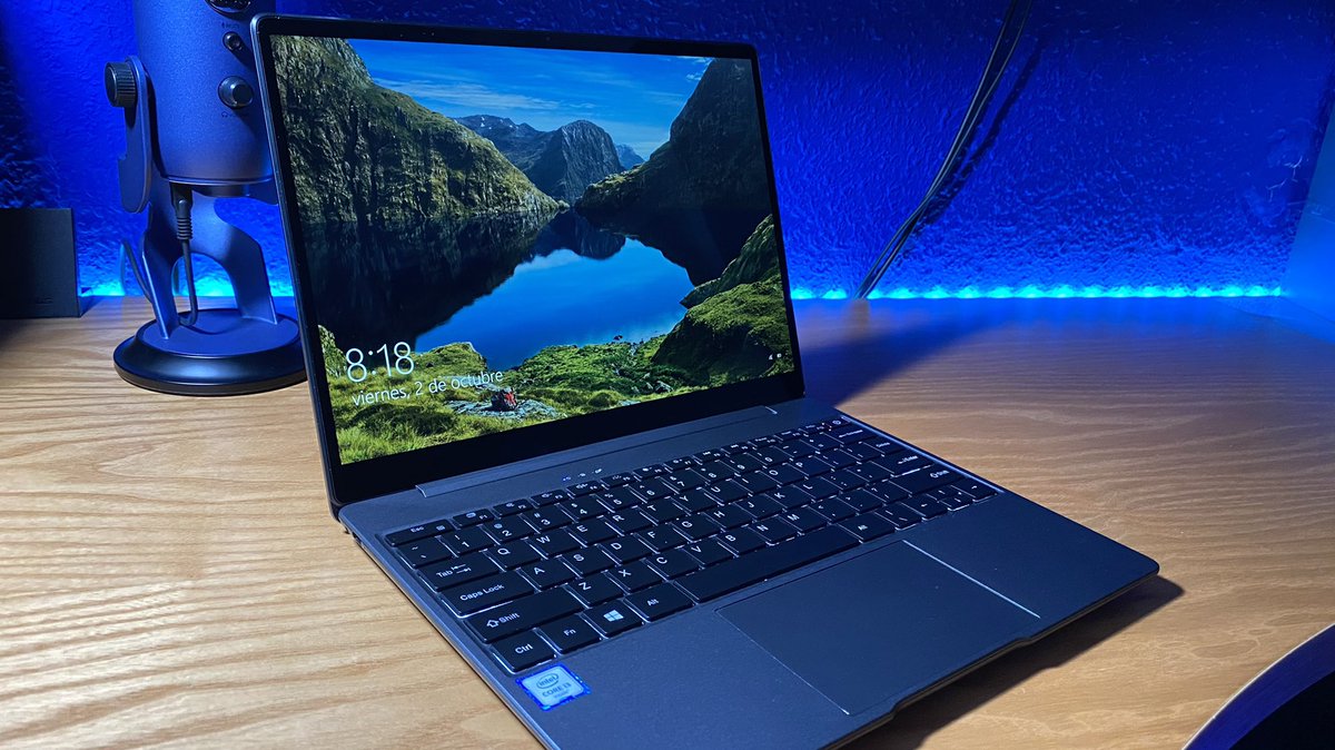 RoMaN_RS4's tweet image. Después de ver un par de review de este nuevo producto de @chuwidotcom he comprobado en persona que era tan bueno como parecía. Lo mejor en calidad precio al alcance de cualquier estudiante para su día a día #chuwi #corebookpro #i3 #win10