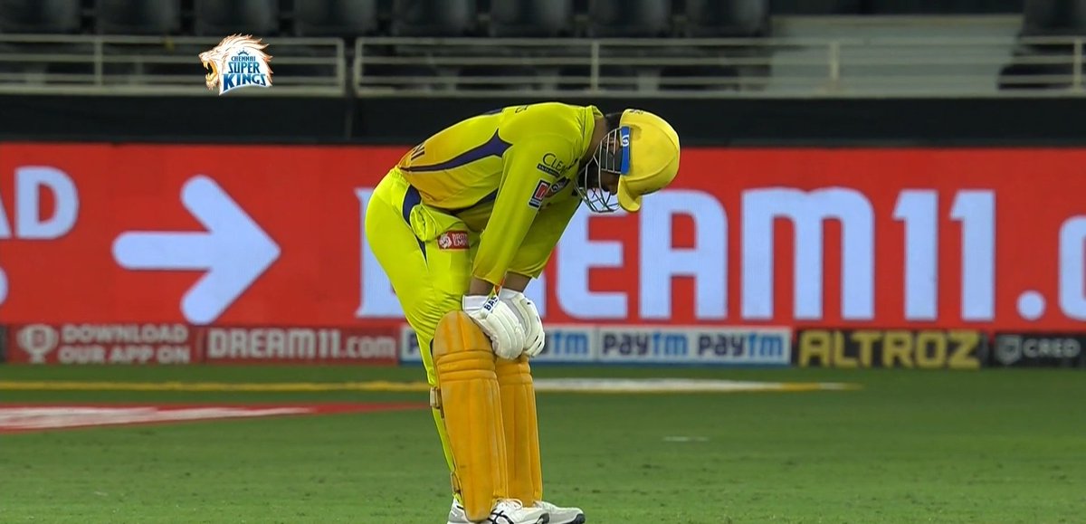 shashi_kant7's tweet photo. Age 39 years, didn't play cricket for last 16 months....
20 overs wicket-keeping, 14 overs batting 🤧

Dedication level >>>>>>>>>
 
It hurts to see your idol struggle. But he is a LEGEND

#MSDhoni 💖💖
#CSK https://t.co/46KxephGKa