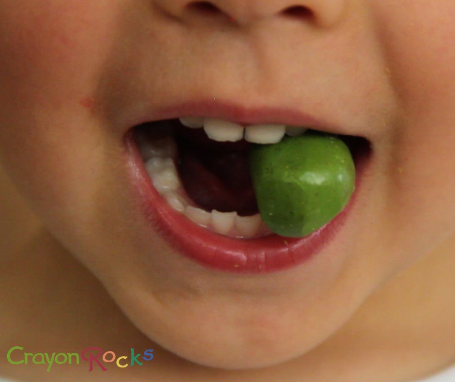 CrayonMexico's tweet photo. Imagínate un crayón 100% biodegradable, libre de parabenos y químicos. 🌿🌎

¡Además de cuidar el medio ambiente enseña el agarre de pinza instantáneo!

#CrayonRocks hechos de soya y pigmentos minerales! https://t.co/NU72TzlGUT