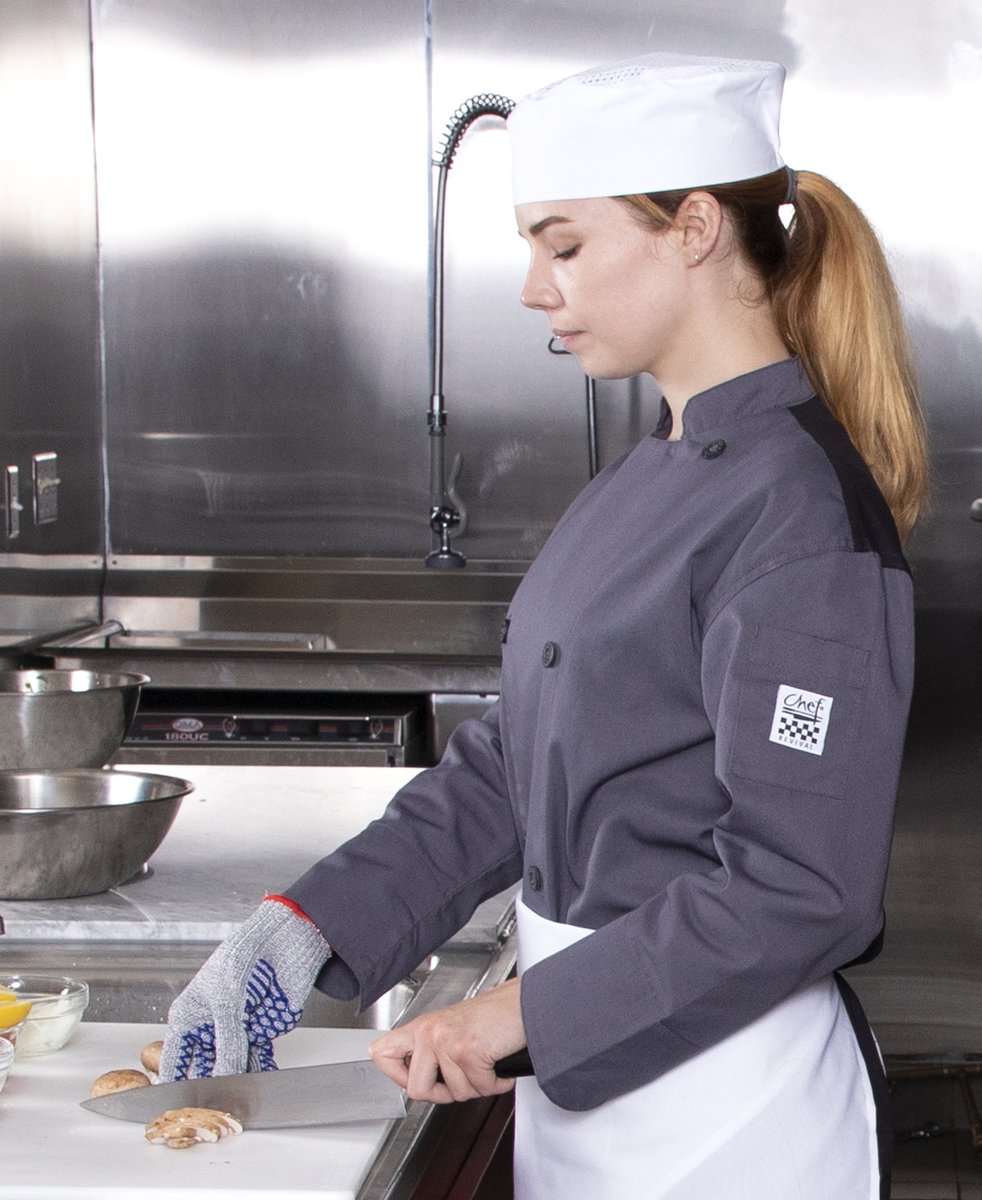 RITZFoodservice's tweet photo. Stock up on new chef apparel for fall with long sleeve chef coats, chef pants, hats and more! 🍂👩🍳
#RITZFoodservice #Foodservice #ChefRevival #Chefapparel #Chefcoats #Chefpants #Chefhat #Fall #Falluniform https://t.co/570f6oyepN