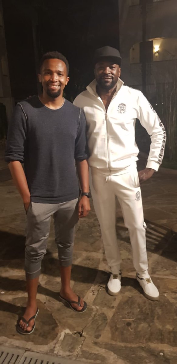 OmbetaC's tweet photo. Look who i met at Whitesands? https://t.co/n6YFUZDsdE