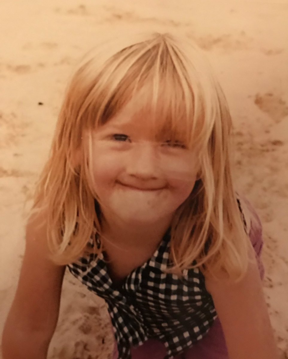 AlisonDevine2's tweet photo. Happy #WorldSmileDay @CarlaDevine1 @CLAPACOMMUNITY https://t.co/WZMy4rcRHt