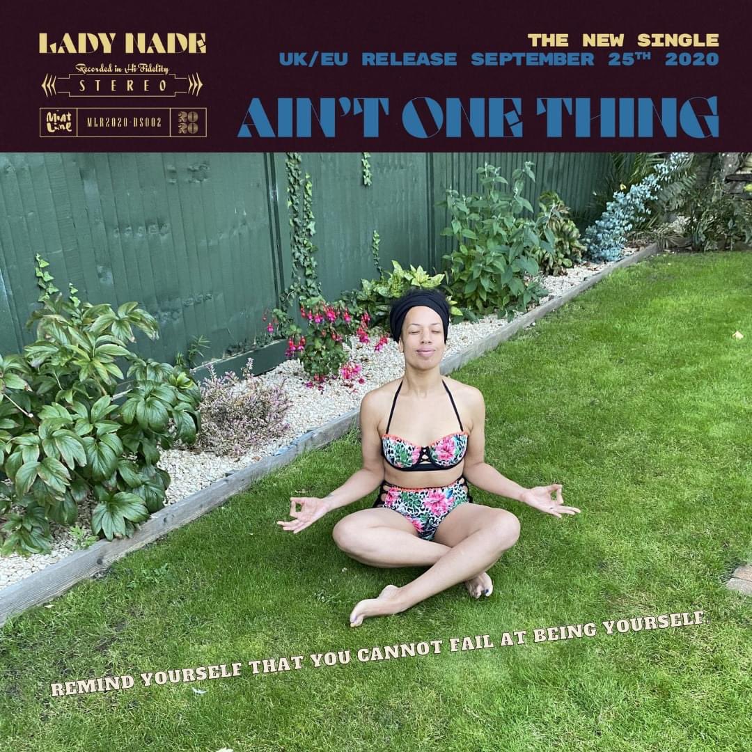 Perfect outfit for this rainy weather we’re having here in Brisrol! I’m live tonight also BANDCAMP ( the hosts of my online merch store) are again waiving fees to support artists during coronavirus today. Follow the link in my bio for more details   #FridayFeeling #aintonething