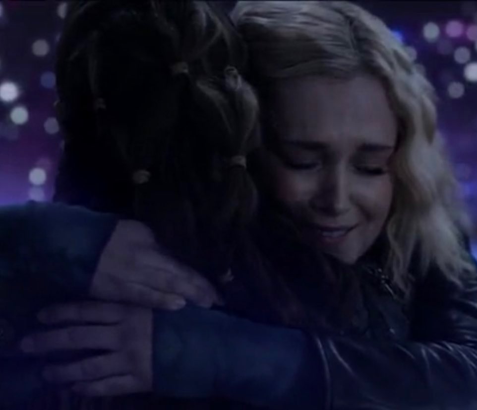 Rainbowraccoon8's tweet photo. GN for them only #ClexaIsReal https://t.co/O29vYe4rDM