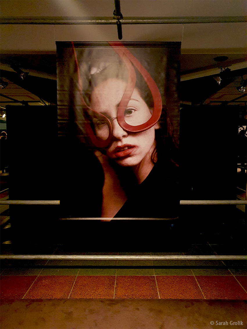 BerlinTourism's tweet photo. Until November 29th you can visit the new photo exhibition "SVEN MARQUARDT . #STAGELESS" at the Friedrichstadtpalast and in cooperation with @coberlin 📸 😱Admission is free (time slot online tickets) 🙂
#Berlin https://t.co/dFzailDRBx
