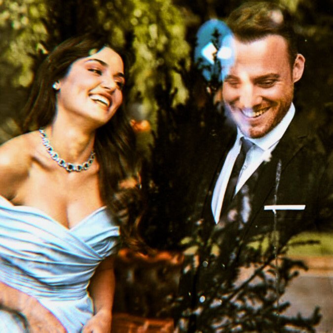 the scene / the backstage : Kerem & Hande ; a thread         #sençalkapımı •  #edser        #kerembürsin •  #handeerçel