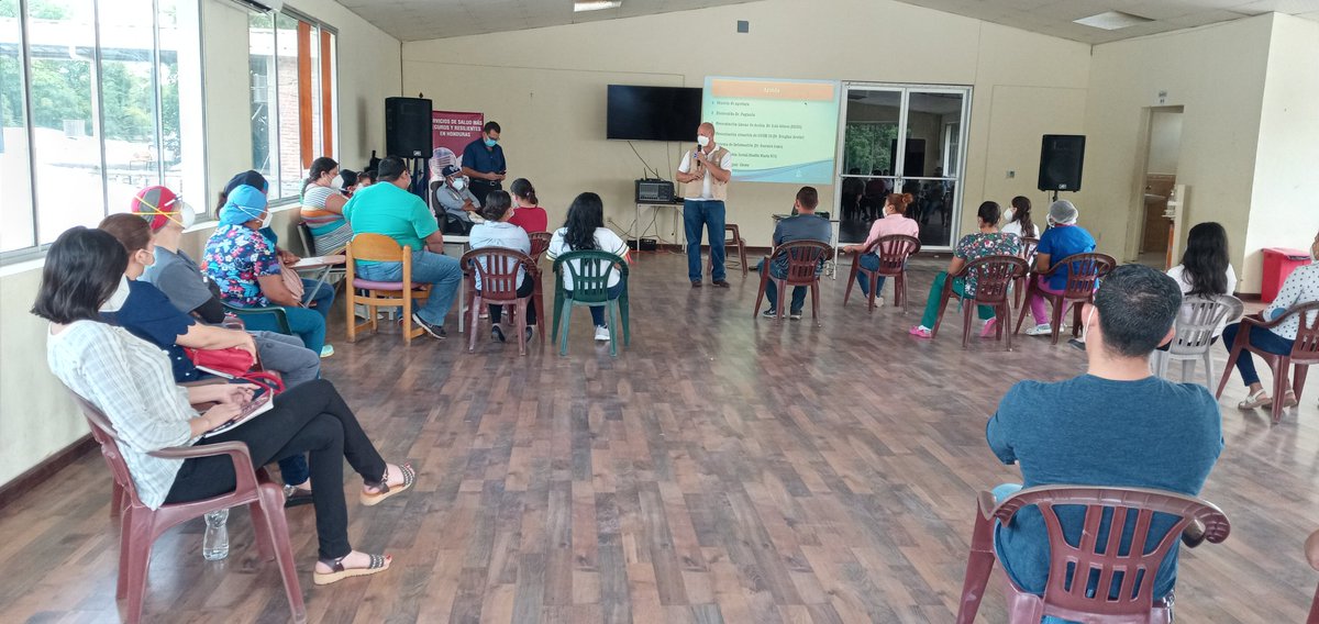RSCholuteca1's tweet photo. Capacitación en MNS y Lineas prioritarias de trabajo a 6 ESFAM asignados a ES: Porvenir, Colinas, Marcelino Champagnat, Ciudad Nueva en el Municipio de Choluteca. Como parte de la lucha contra el COVID-19.
@saludhn @AlbaConsueloFl1 @jmpaguada @JuanOrlandoH @DrMauriciolivaH https://t.co/ItCp2bMIGO