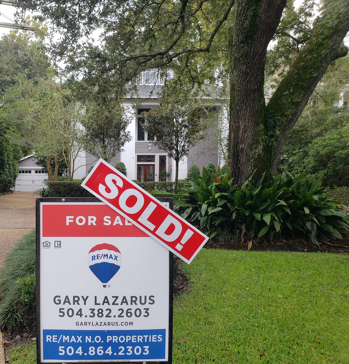GaryLazRealtor's tweet photo. It is Crazy out there!
Some Sept. Single Family Home Stats for Orleans Parish- 
316 homes sold (212 in Sept 2019)
Average sales price $404,521  ($325,953 in Sept 2019)
Average sold price/sf $186.93  ($163.70 in Sept 2019)
Average Days on Market 46  (49 in Sept 2019) https://t.co/RBbR8JYAI5