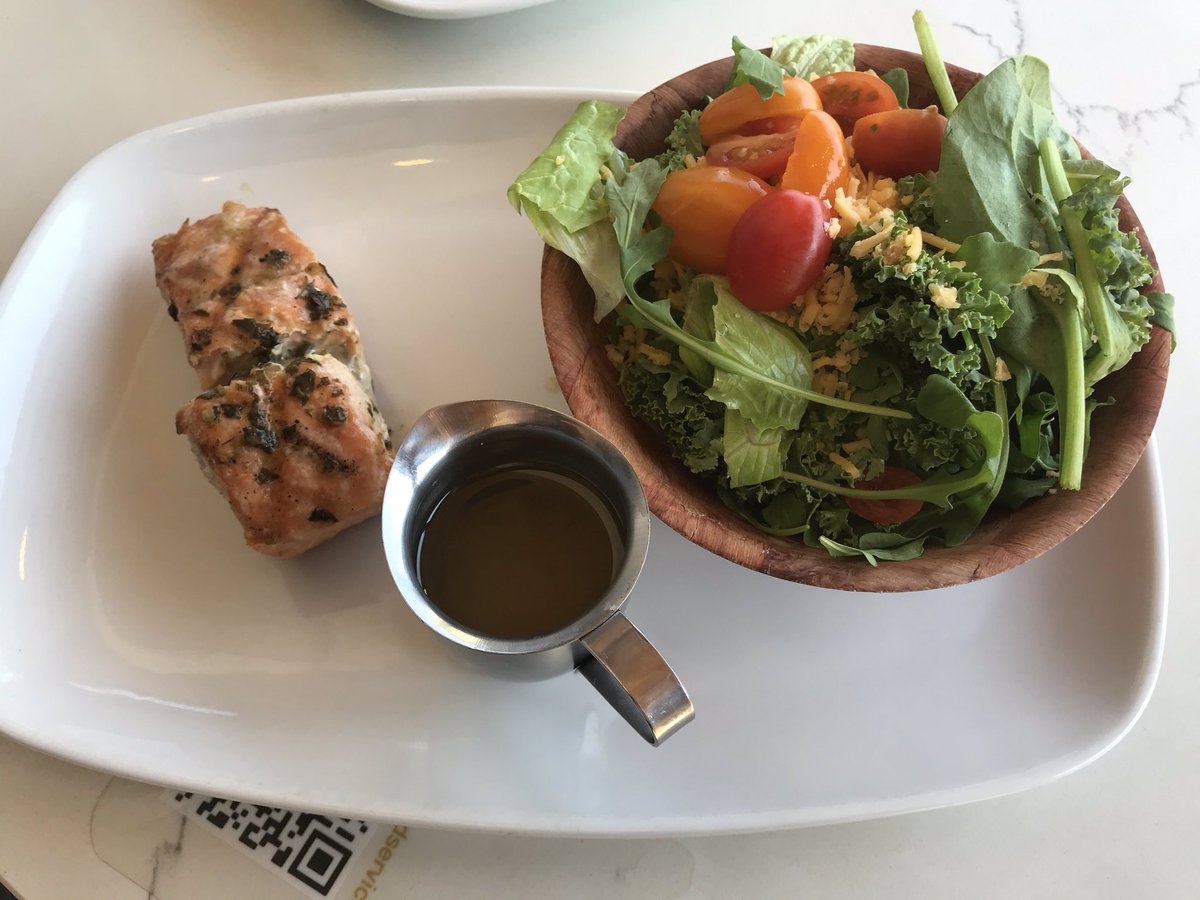 Kenny_Wallace's tweet photo. A nice healthy lunch on this Friday at @msh730 restaurant in Heath Texas at #StandardService https://t.co/RdAvqKenN2