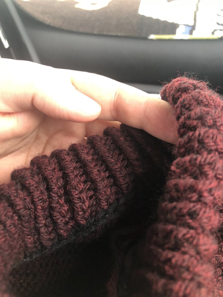 RedBeretsM4All's tweet image. By the way, I actually used a tiny bit of crochet for my provisional cast on!! 

This is a little extra work but looks so prof🧶♥️♥️

#LearningNewShit