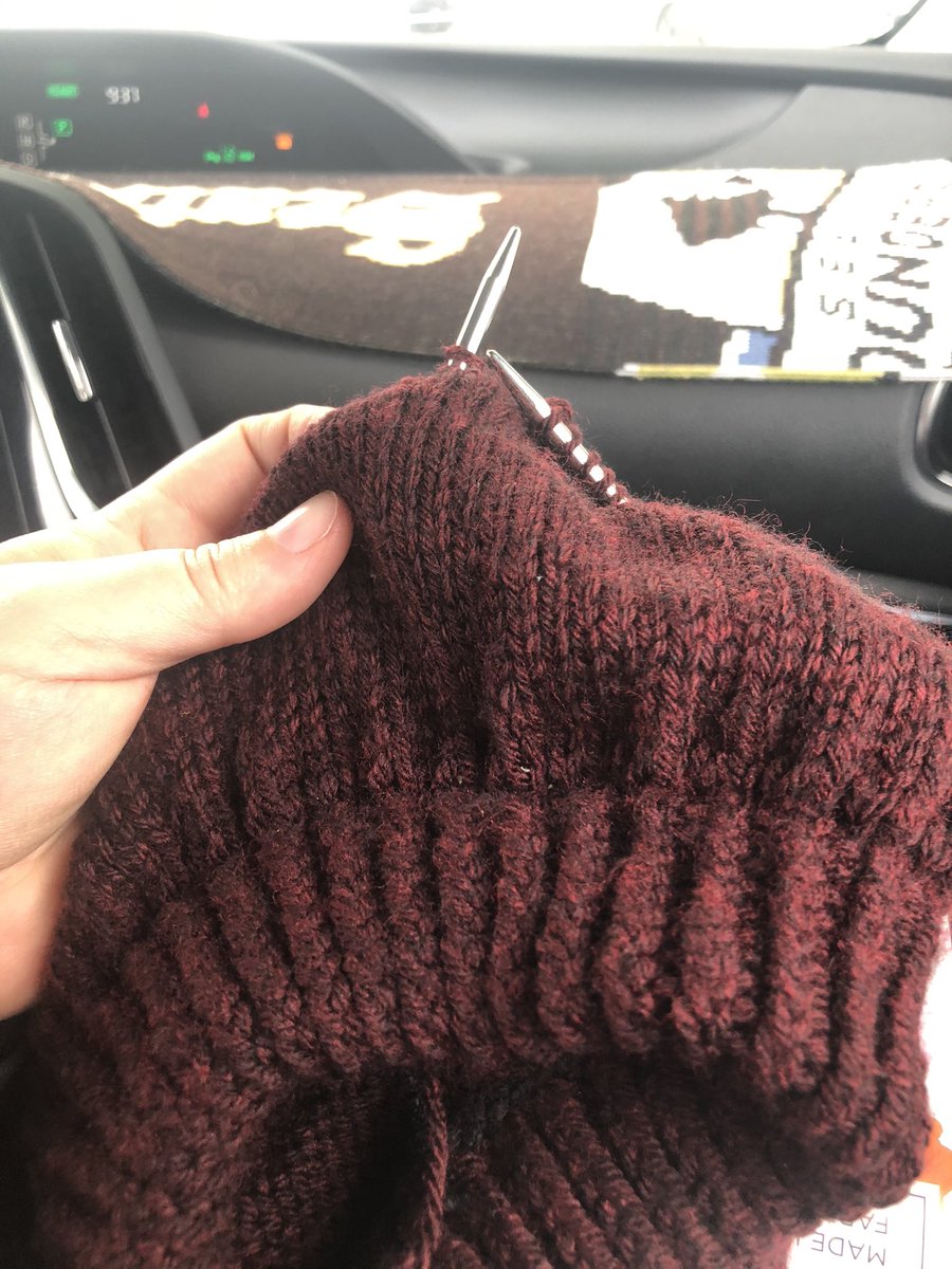 RedBeretsM4All's tweet image. By the way, I actually used a tiny bit of crochet for my provisional cast on!! 

This is a little extra work but looks so prof🧶♥️♥️

#LearningNewShit