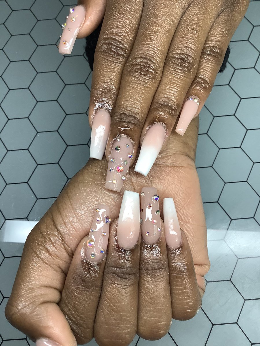 RoyaltyLavish's tweet photo. The MF PROGRESS BABY #BlackOwnedBusiness  #nailtech #lblackgirlmajic #vanails https://t.co/jaTPJdWvPe