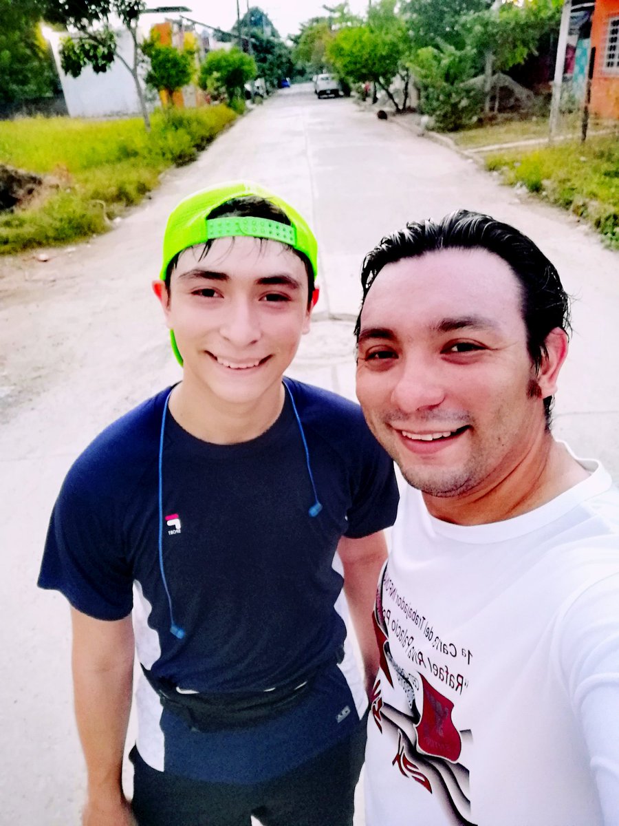 JosuManuelAven1's tweet photo. Tú eres la motivación!
#GER2020 #RUNWITHUS #amolasrutas #inspirandometas #teamligadelajusticiarunner #mmgtch #mmmco #yoelegicorrer porque #corrersana #siesegordopudo https://t.co/V8VHRECh9O