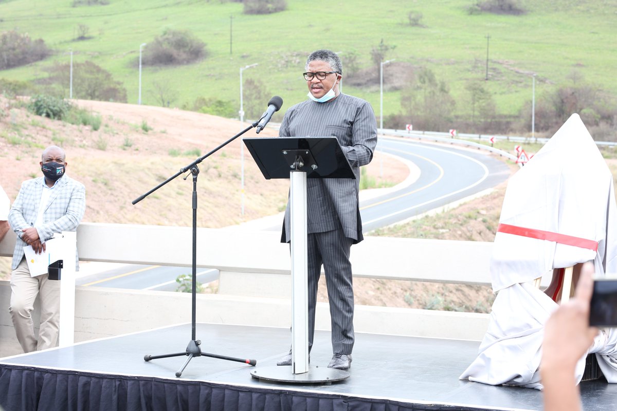 SANRAL_za's tweet photo. Highlights of @Dotransport @MbalulaFikile opening the Hammarsdale interchange for October Transport Month. The Hammarsdale interchange project is one of many projects on the N3, being implemented between Durban and Pietermaritzburg. For more pictures visit SANRAL's Facebook page. https://t.co/qQPn8V0bbm