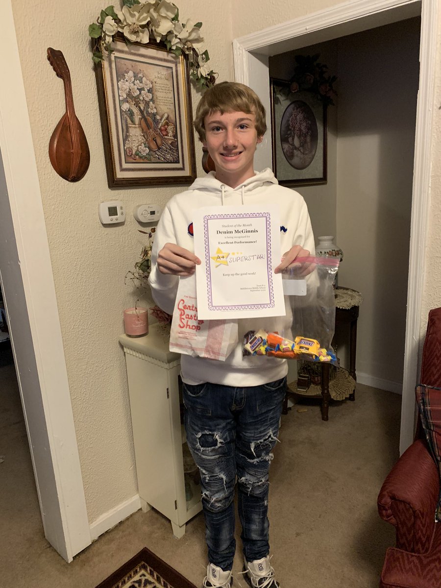 MMSTeam8_2's tweet photo. Did some home visits to celebrate our 8-2 August/September students of the month! We are so proud of Denim and Arry for going above and beyond on Zoom. We can’t wait to see them shine even more when we’re back in person. Congrats to these two rockstars! #middierising https://t.co/DH7Er6VPPl