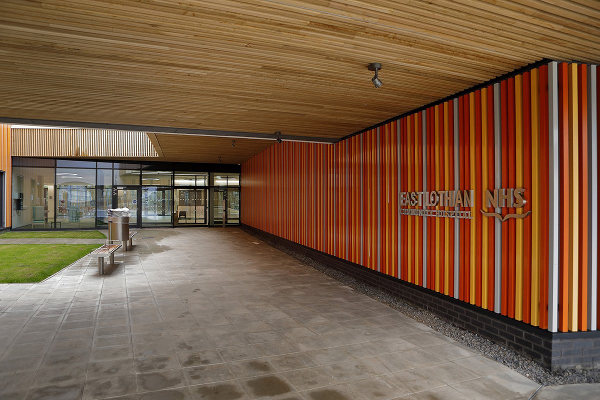HubSouthEast's tweet photo. We've handed over the complete #EastLothianCommunityHospital to @NHS_Lothian &amp;  @ELHSCP. This project is a great example of partnership working, delivering a #HighQuality facility, on time and within budget #DevelopmentPartnerOfChoice https://t.co/Sj93ZQro4f https://t.co/J3r0BCrlho