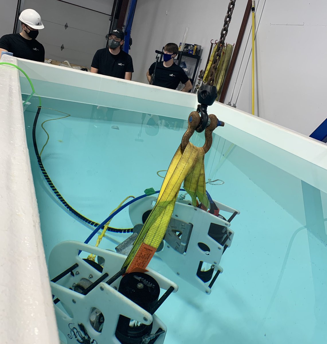 CanadaOSC's tweet photo. #OnSetwithOSC the Amazon Prime @TheFutureCodeTV team visited @KrakenRobotics in Mount Pearl, (where the OceanVision project was first announced) and heard from some of the engineers &amp; technicians behind the scenes @KrakenRobotics that help make it all happen! #FutureCodeOceans https://t.co/7MA9h7LwsQ