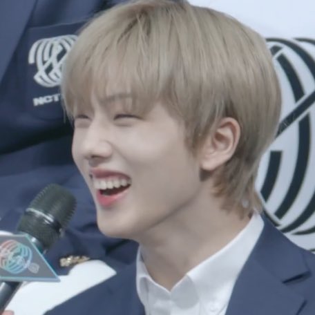 park jisung and his cheeks: a very soft and cute thread ˶>__<˶